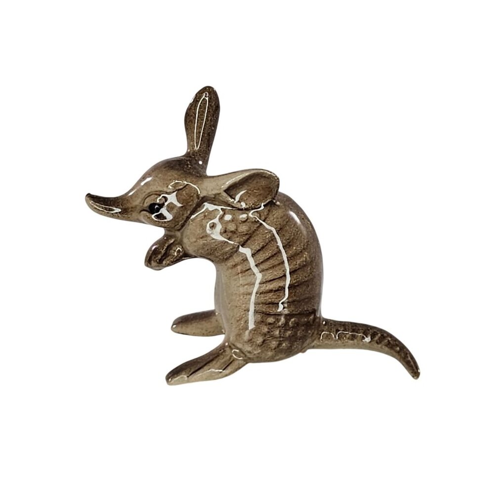 Hagen Renaker Armadillo Mom Miniature Figurine